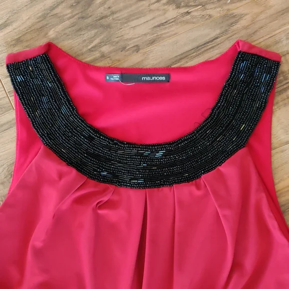 Beautiful beaded neck dress WITH POCKETS - Picture 3 of 6